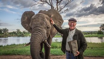 Victoria Falls Waterfront