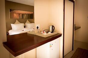 Victoria Falls Waterfront