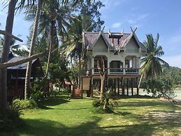 Chaloklum Bay Resort