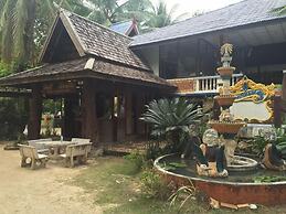 Chaloklum Bay Resort