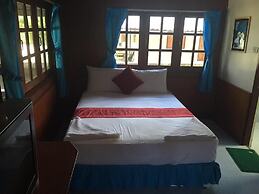 Chaloklum Bay Resort