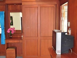 Chaloklum Bay Resort