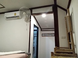 Comon Bungalow - Hostel