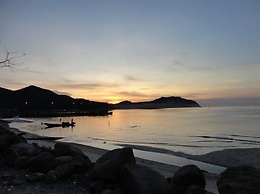 VIVA on the Beach Hotel