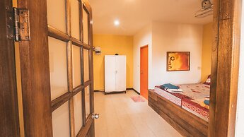 Dancing Elephant Beach Club - Hostel