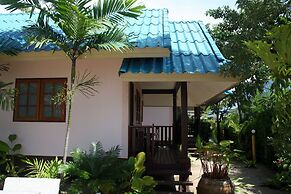 Dancing Elephant Beach Club - Hostel