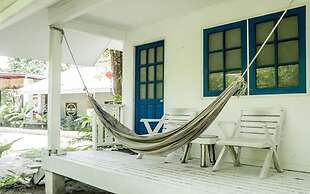 Dancing Elephant Beach Club - Hostel