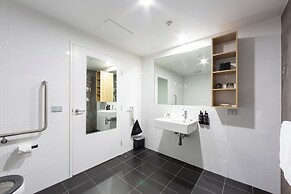 Avenue Hotel Canberra