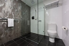 Avenue Hotel Canberra