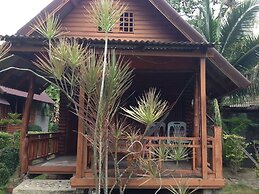 Hut Sun Bungalow
