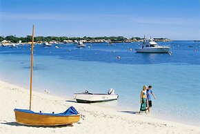 Stay Rottnest
