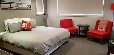 The Edgewater Bed & Breakfast