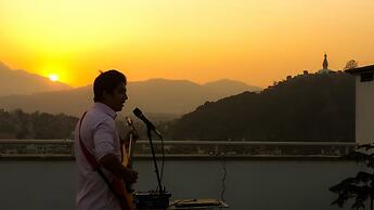 Retreat Serviced Apartments