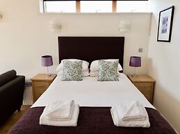 Your Space Apartments - Byron House