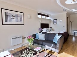 Your Space Apartments - Byron House