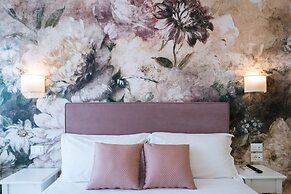 Guest House Train Station