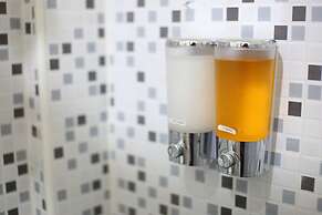 Sukhumvit 20 Guest House