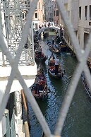 Corte Barozzi Venice Suites