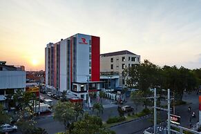 Red Planet Surabaya