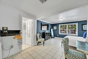 Inn On The Drive ( Adults Only)