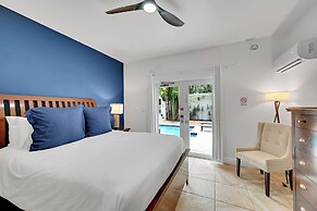 Inn On The Drive ( Adults Only)