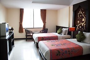 At Phuket Inn Patong Beach