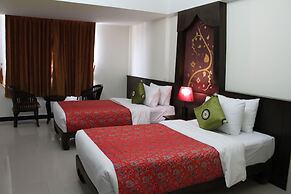 At Phuket Inn Patong Beach