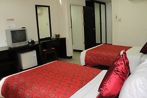 At Phuket Inn Patong Beach