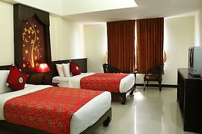 At Phuket Inn Patong Beach