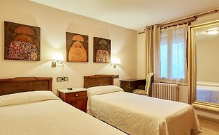 Hostal Vidaller