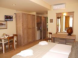 Mylos Hotel Apartments