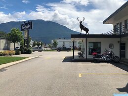 Revelstoke Lodge
