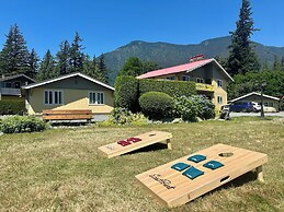 Richca Chalets Resort