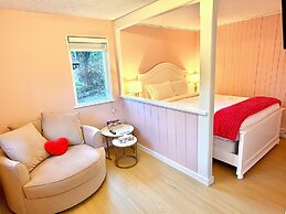 Richca Chalets Resort