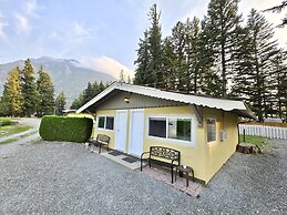 Richca Chalets Resort