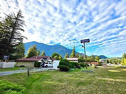 Richca Chalets Resort