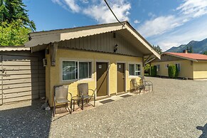 Richca Chalets Resort