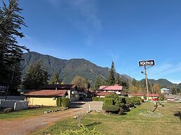 Richca Chalets Resort