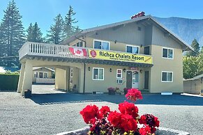 Richca Chalets Resort