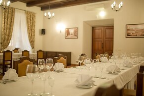 Hotel Monastyrski Minsk City Centre