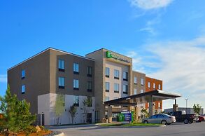 Holiday Inn Express & Suites Oklahoma City Mid - Arpt Area by IHG