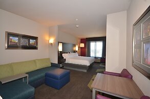 Holiday Inn Express & Suites Oklahoma City Mid - Arpt Area by IHG