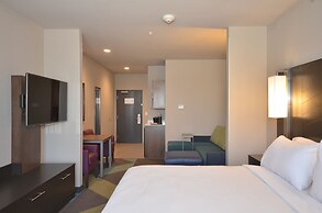 Holiday Inn Express & Suites Oklahoma City Mid - Arpt Area by IHG