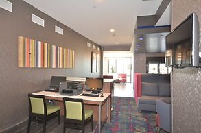 Holiday Inn Express & Suites Oklahoma City Mid - Arpt Area by IHG