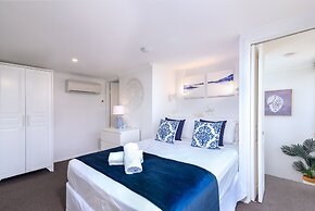 Seascape Holiday-Tropical Reef Apartment