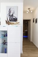 The Queen Luxury Apartments - Villa Marilyn