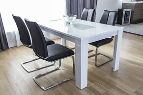 The Queen Luxury Apartments - Villa Marilyn