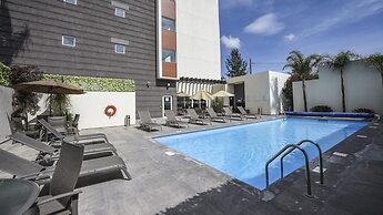 Holiday Inn Express & Suites Celaya by IHG