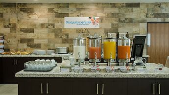 Holiday Inn Express & Suites Celaya by IHG