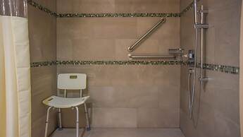 Holiday Inn Express & Suites Celaya by IHG